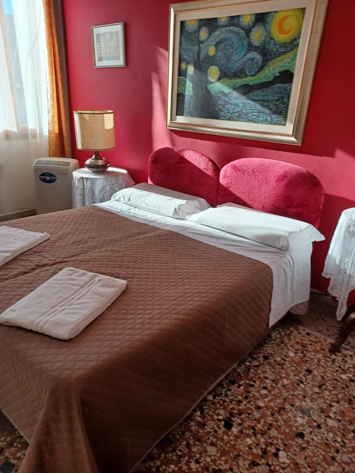 Princess Guest House Canal View البندقية المظهر الخارجي الصورة